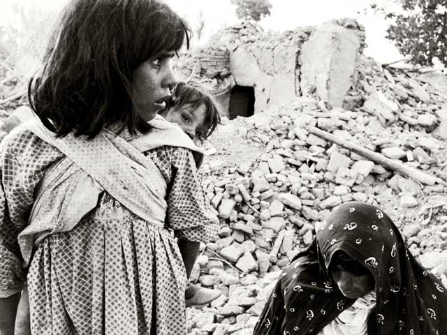 The newly created WFP delivered food to Iran after the September 1962 earthquake.