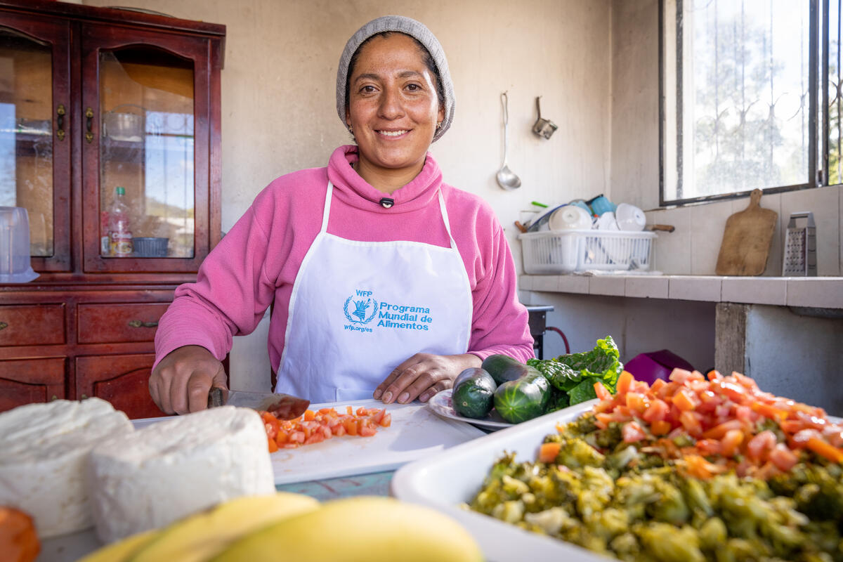 Miriam prepares school meals in Ecuador