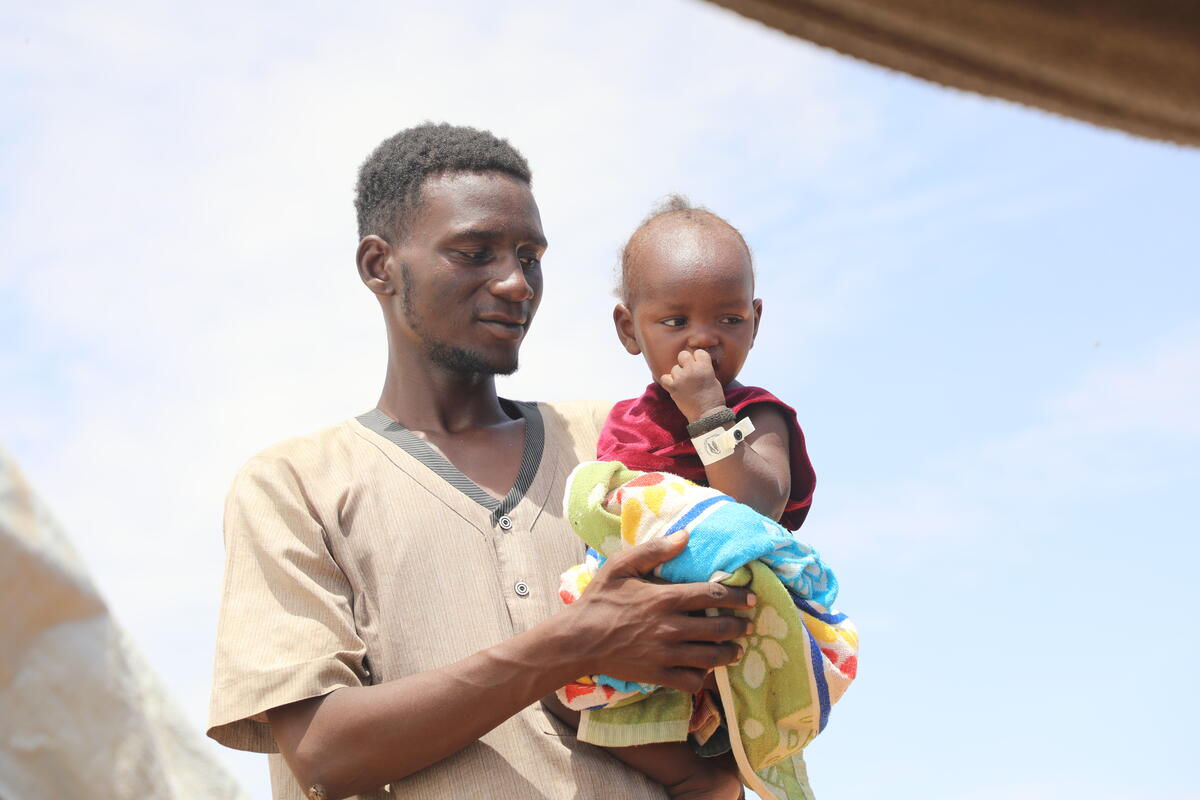 Sudanese refugees arrive in Chad